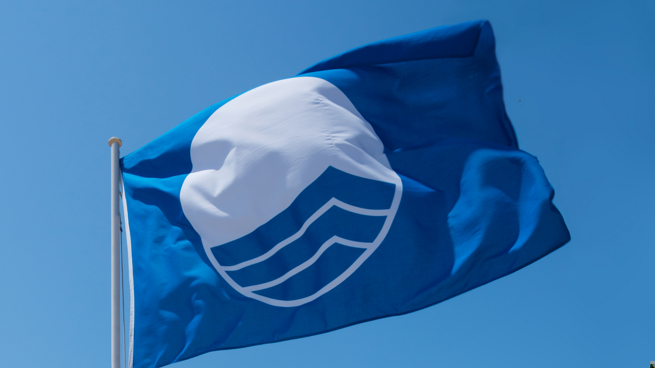 blue flag beach